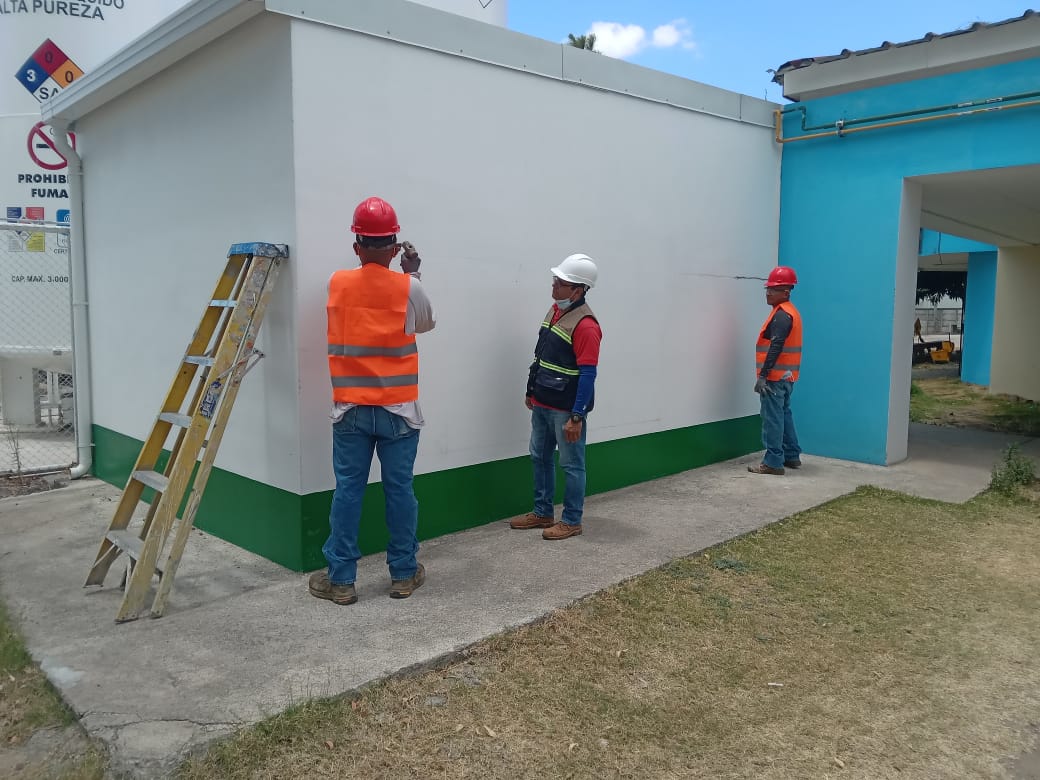 Reparaciones en Caseta de Productos del Aire en Hospital Regional de Esteli